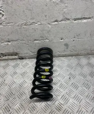 Mercedes-Benz E C207 W207 Rear coil spring