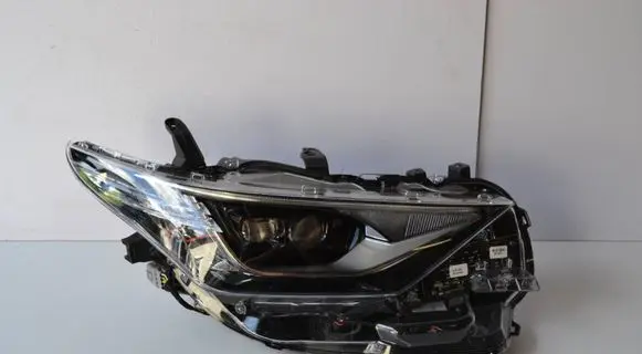 Toyota Auris E180 Headlight/headlamp 8113002K60