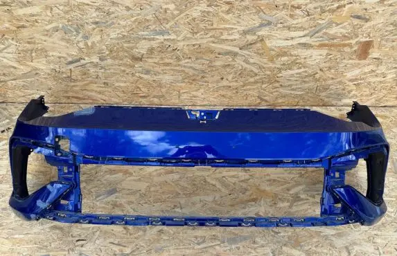 Volkswagen Golf VIII Front bumper 5H0807221E