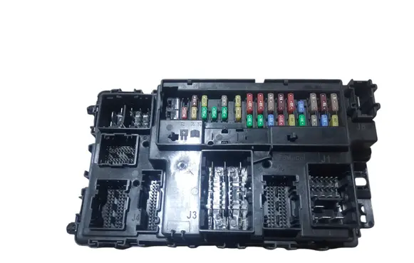Ford Mondeo MK V BSM Control unit HU5T15604