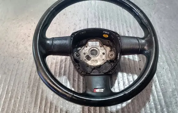 Audi A4 S4 B7 8E 8H Steering wheel 4F0124A