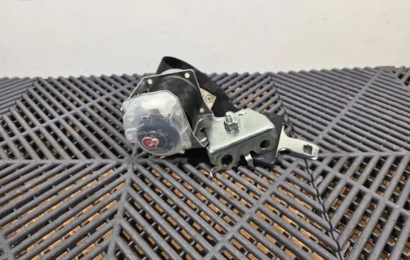 Toyota Prius (XW30) Rear seatbelt 7T1660 0438155 0538155