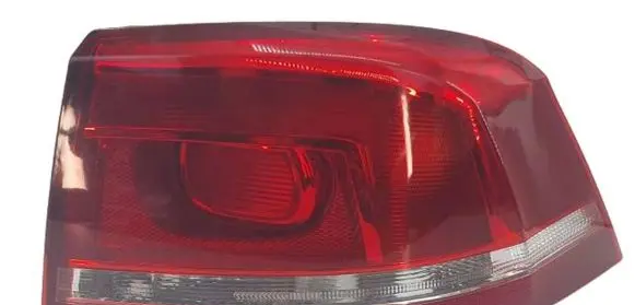 Volkswagen PASSAT B7 Rear/tail lights
