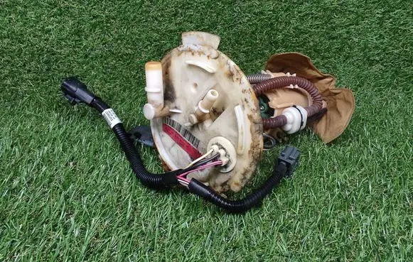 Ford Explorer In-tank fuel pump 6L2U9H307AE