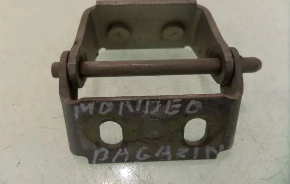 Ford Mondeo MK IV Tailgate/trunk/boot hinge