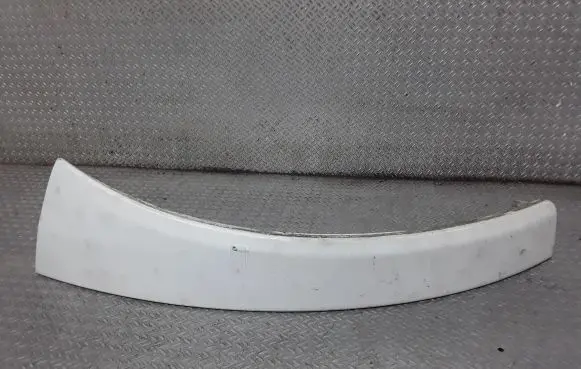 Under headlight/headlamp trim
