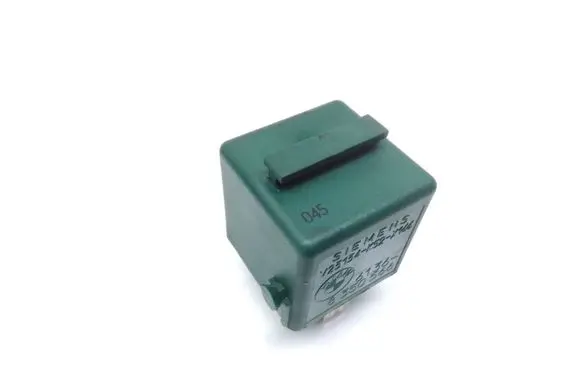 BMW 5 E34 Other relay 8350566 V23134K52X166