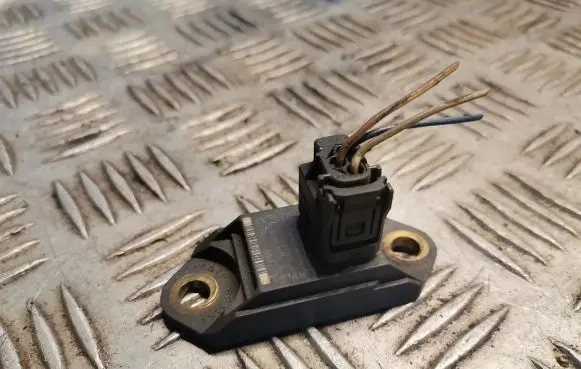 Mercedes-Benz S W220 Airbag deployment crash/impact sensor 0025426918