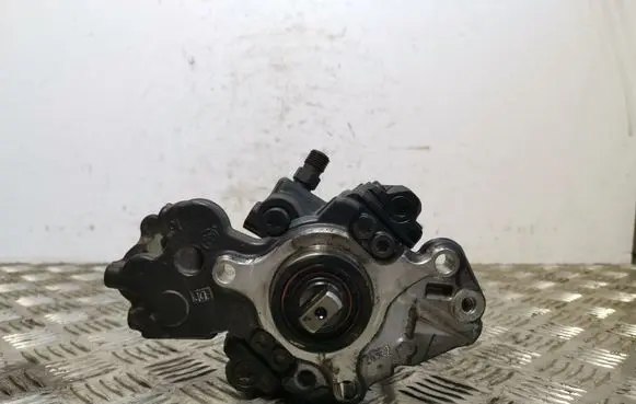 Ford Kuga II Fuel injection high pressure pump 9424A50A 1055185LFR