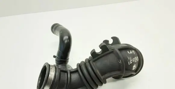 Air intake hose/pipe