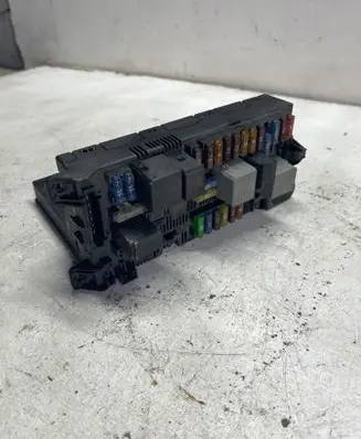 Mercedes-Benz E W211 SAM control unit 2115453901