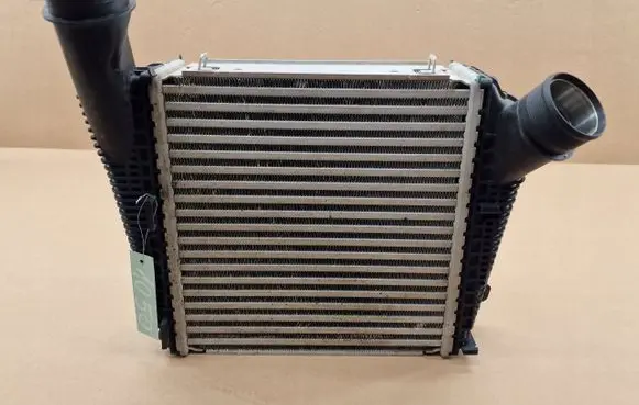 Porsche Panamera (971) Intercooler radiator