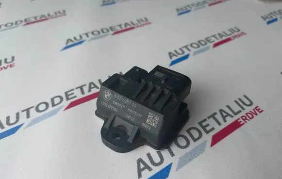 BMW 3 F30 F35 F31 Glow plug pre-heat relay 8570087 0522120103