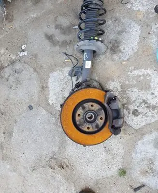Peugeot 3008 I Front wheel hub spindle knuckle