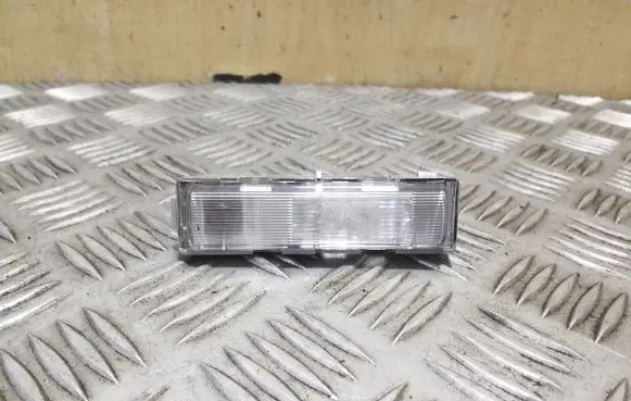 Mercedes-Benz B W246 W242 Rear seat light A1669067001