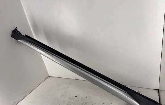 BMW X1 F48 F49 7332327 68412131 51777332327