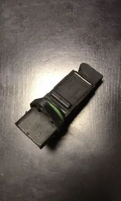 Mercedes-Benz E W210 Mass air flow meter F00C2G2003