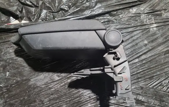 BMW 1 E81 E87 Armrest 