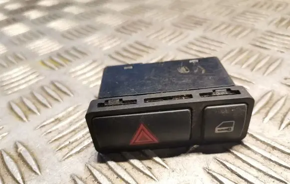BMW 3 E46 Hazard light switch 8368920