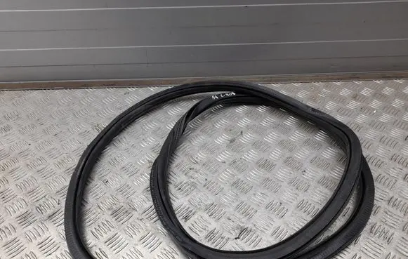 Audi Q5 SQ5 Rear door rubber seal (on body) 80A833721F