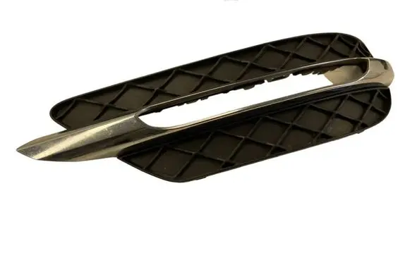 Mercedes-Benz C W204 Front bumper lower grill A2048803324
