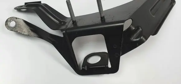 BMW 3 E90 E91 Fuel tank mounting bracket 6765408