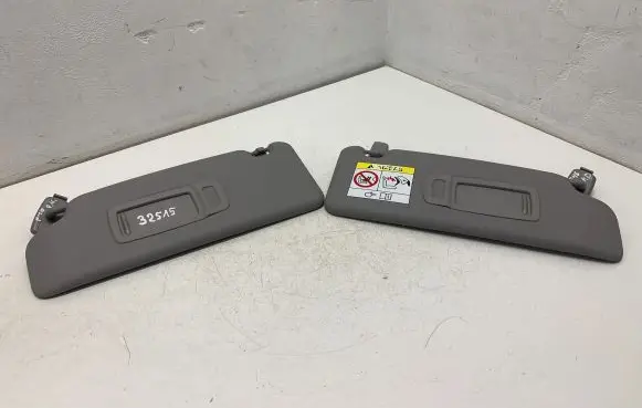 BMW 2 F46 Sun visor 20150310
