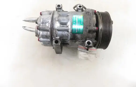 Ford Focus Air conditioning (A/C) compressor (pump) 3M5H19D629HC