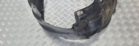Toyota RAV 4 (XA30) Front arch 