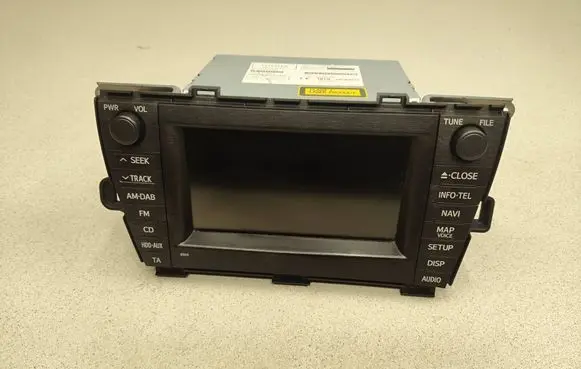 Toyota Prius (XW30) Radio/CD/DVD/GPS head unit 8611360V830 8612047400 FXJA518001
