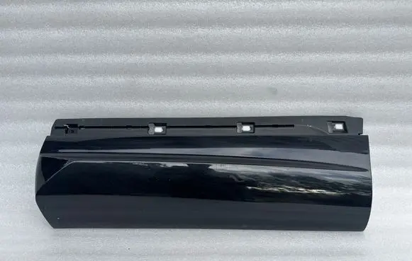 Volkswagen Touareg II Rear door trim (molding) 7P6854949J 7P6853959