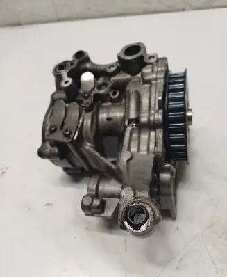 Volkswagen PASSAT B8 Oil pump 04L145208H 04L115263B CRL