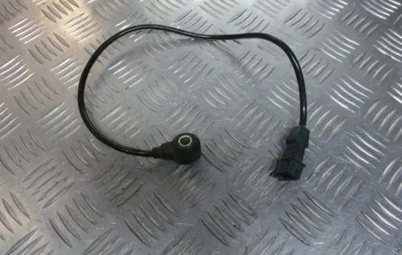 Audi A6 S6 C5 4B Detonation knock sensor 054905377G