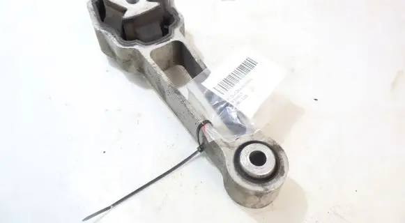 Volvo V60 Engine mount vacuum valve 