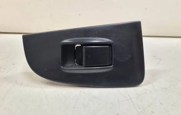 Toyota Avensis T250 Electric window control switch 7423105140