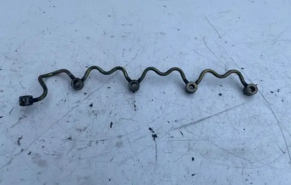 Toyota Previa (XR30, XR40) II Fuel return line/hose 