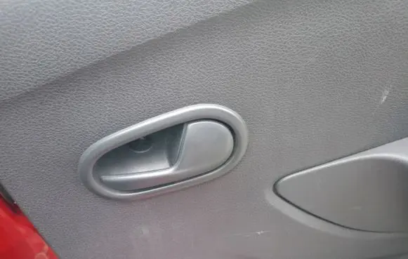 Dacia Sandero Front door interior handle
