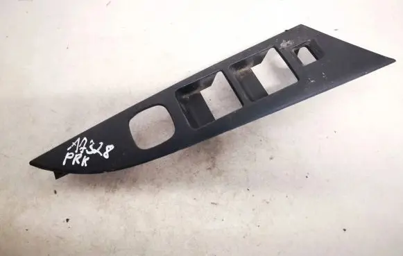 Mazda 3 I Front door window switch trim br4k4581ja br4k-4581ja