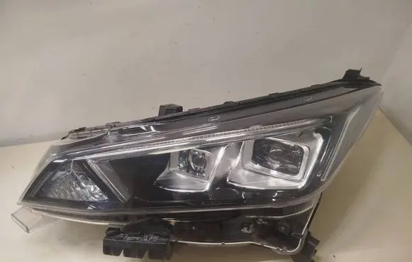 Nissan Leaf II (ZE1) Headlight/headlamp 260605sh5a a1s0620000