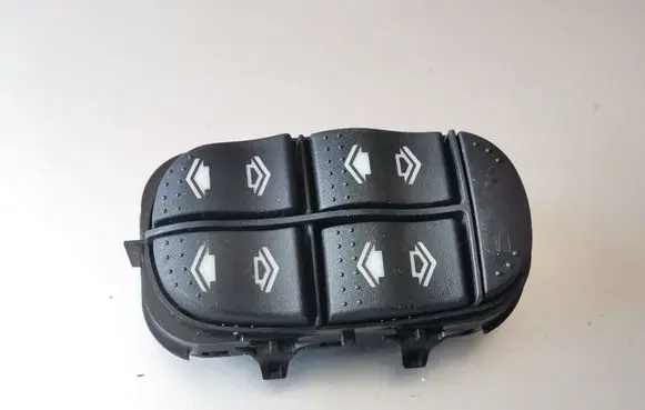 Ford Focus Electric window control switch 03162252