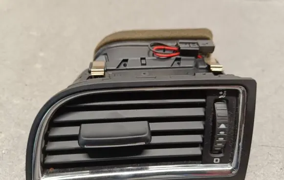 Dashboard side air vent grill/cover trim
