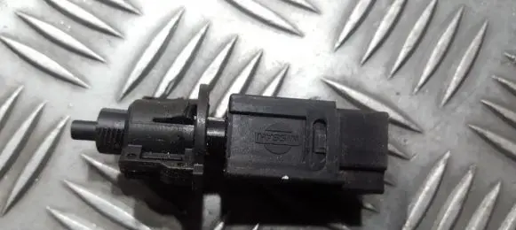 Nissan Almera N16 Brake pedal sensor switch