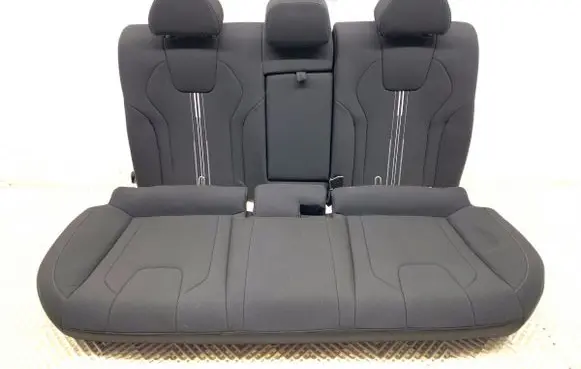 Hyundai Elantra VII Second row seats 