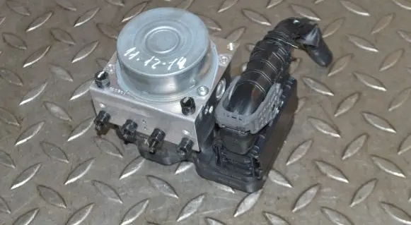 Toyota Corolla E210 E21 ABS Pump 4451012600