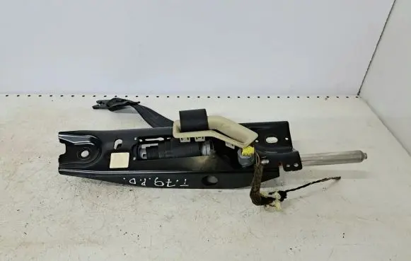 Volvo V70 Front seatbelt
