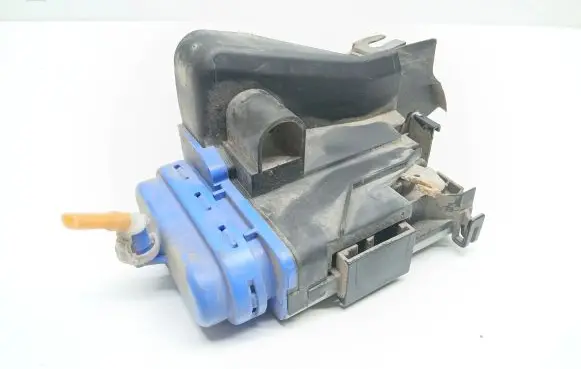 Audi A4 S4 B5 8D Rear door lock 8D0839016A