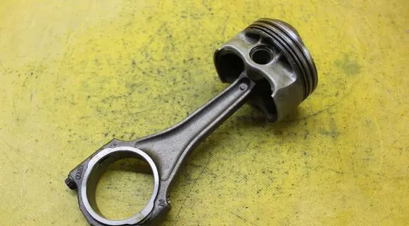 Audi A8 S8 D3 4E Piston with connecting rod 07L107103R