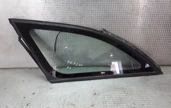 Nissan Primera Rear side window