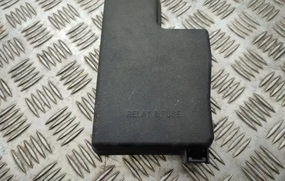 Lexus NX Fuse box cover 8266278130