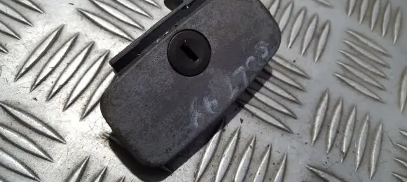Mitsubishi Colt Glove box